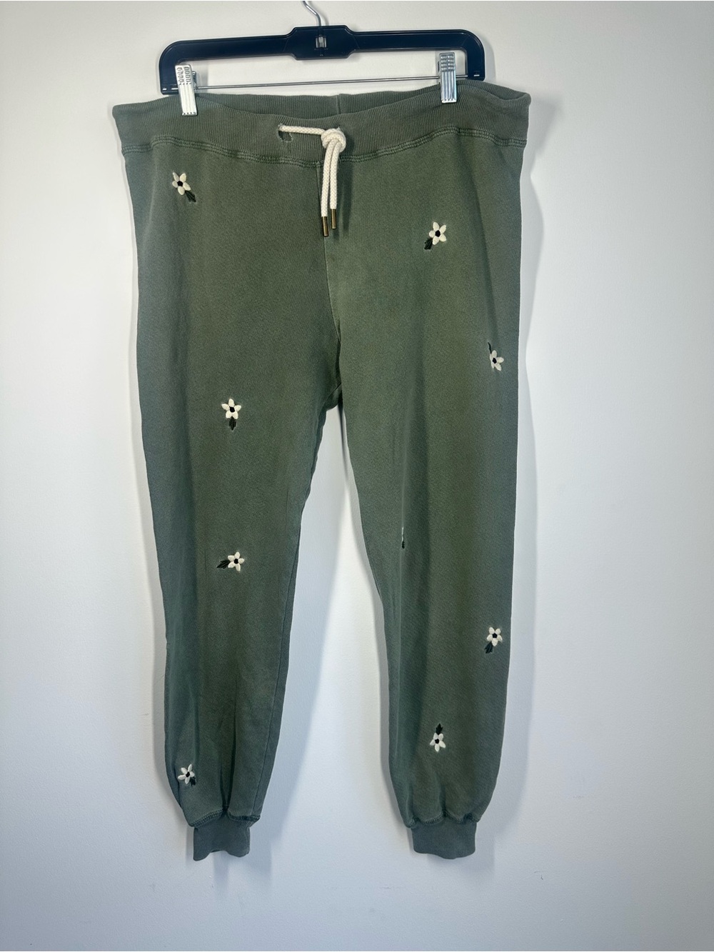 THE GREAT Stadium Sweatpant Daisy Embroidered Olive Joggers Size 1
